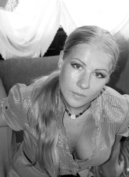 kievukrainegirls.com - pictures woman